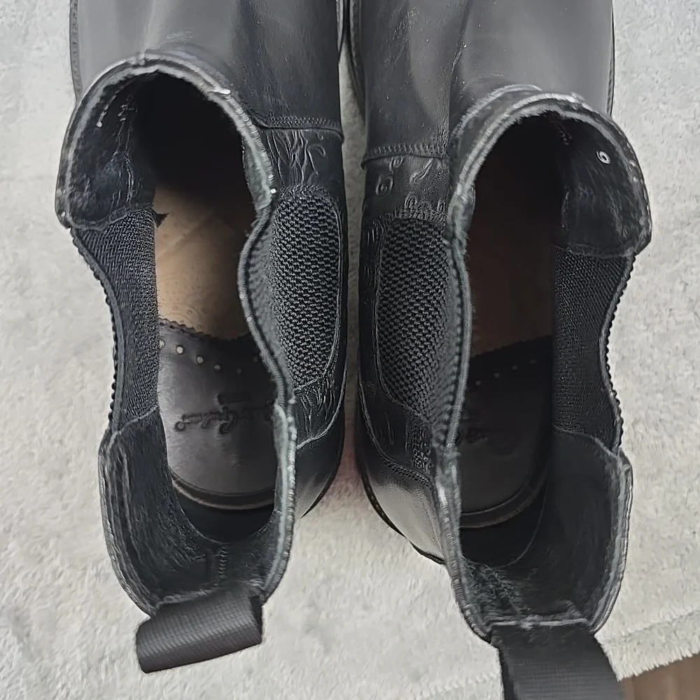 Robert Graham Breton Chelsea Boots Mens Size 9 Black‎ Embossed Skull Roses